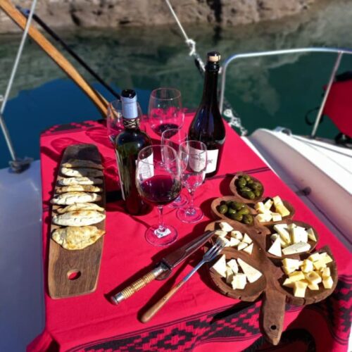 sailingbythelake_slide_09-500x500(1)